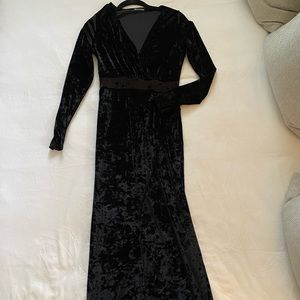 Crushed velvet Pretty Little Thing Maxi
